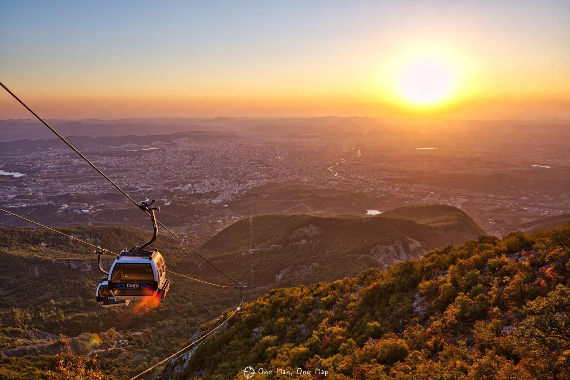 Appartamento Dajti Mountain View Tirana Esterno foto